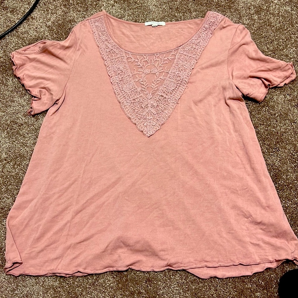 Pink Maurice’s top no holes or stains